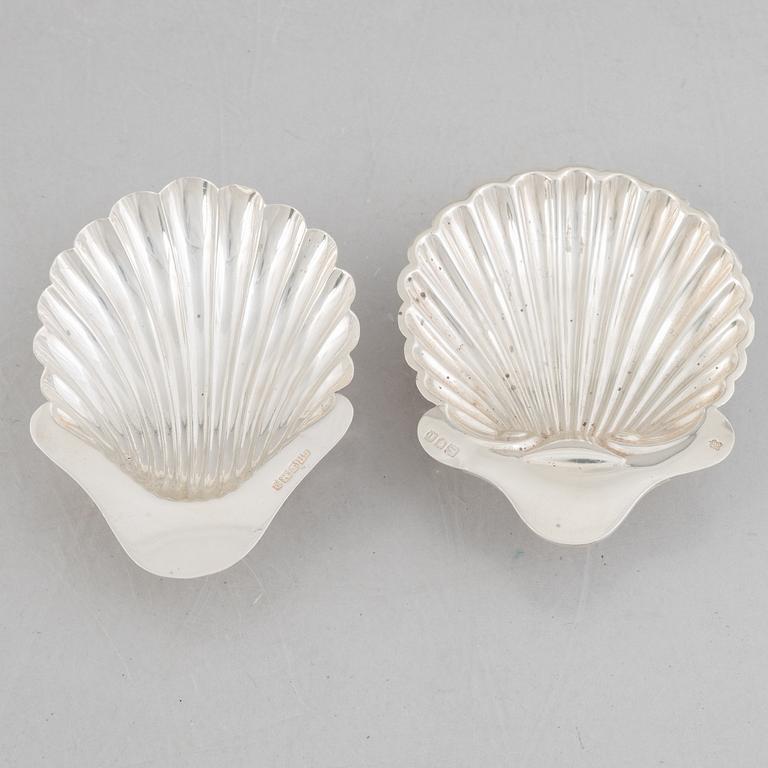 Two English silver shell-shaped bowls, 1897-99.