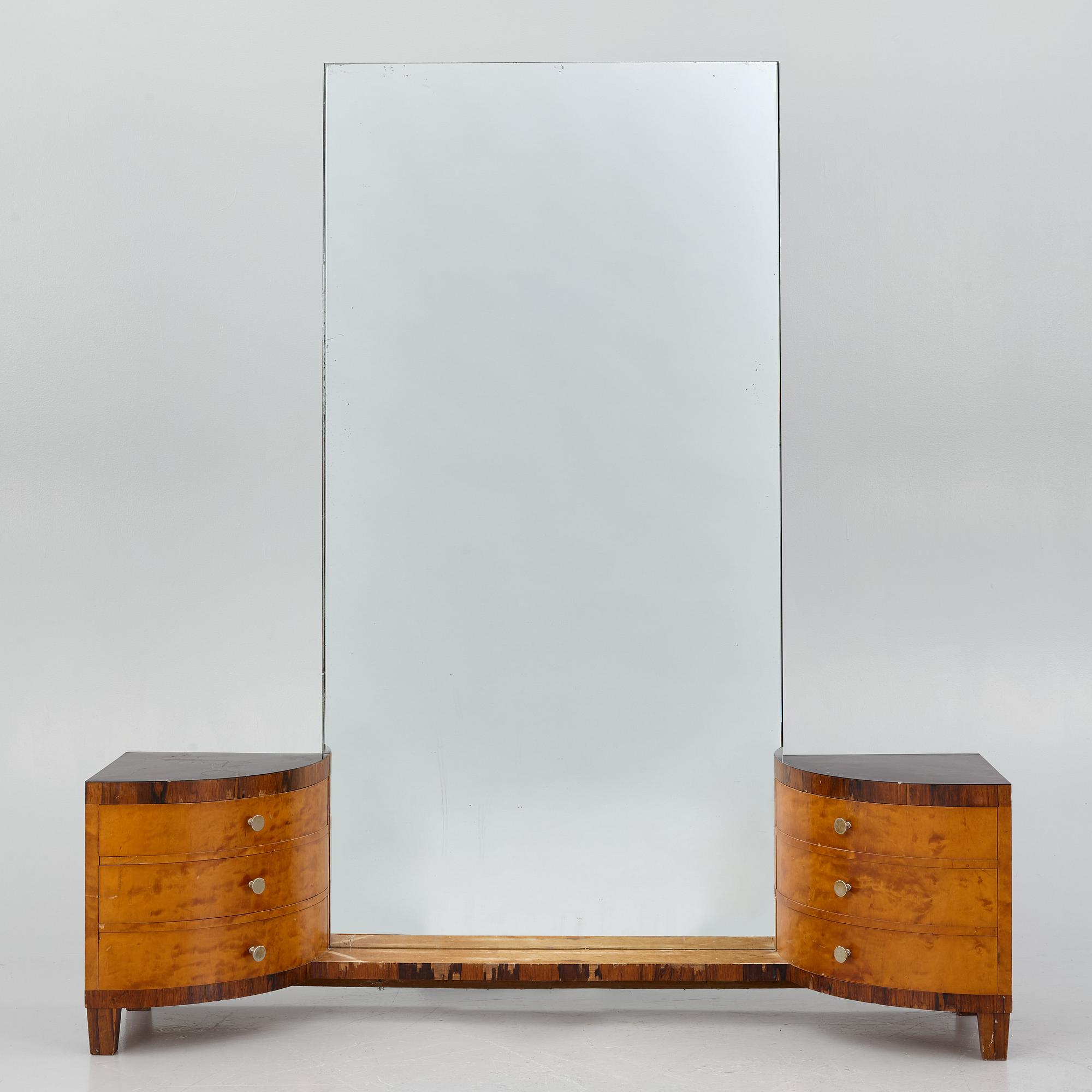An Art Déco dressing table with large mirror, 1930's.