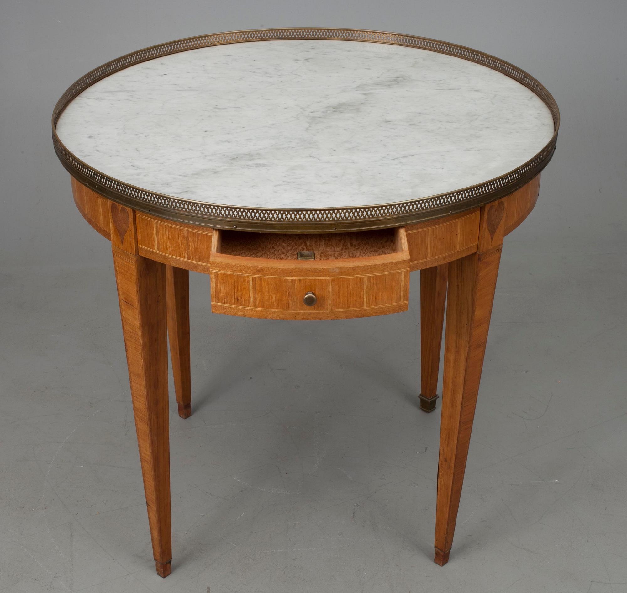 BORD, gustaviansk stil, 1900-talets första hälft.