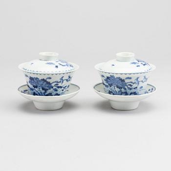 A set of two Chinese porcelain blue and white rice bowls, around 1900.