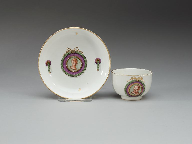A Höchst cup and saucer, 18th Century.