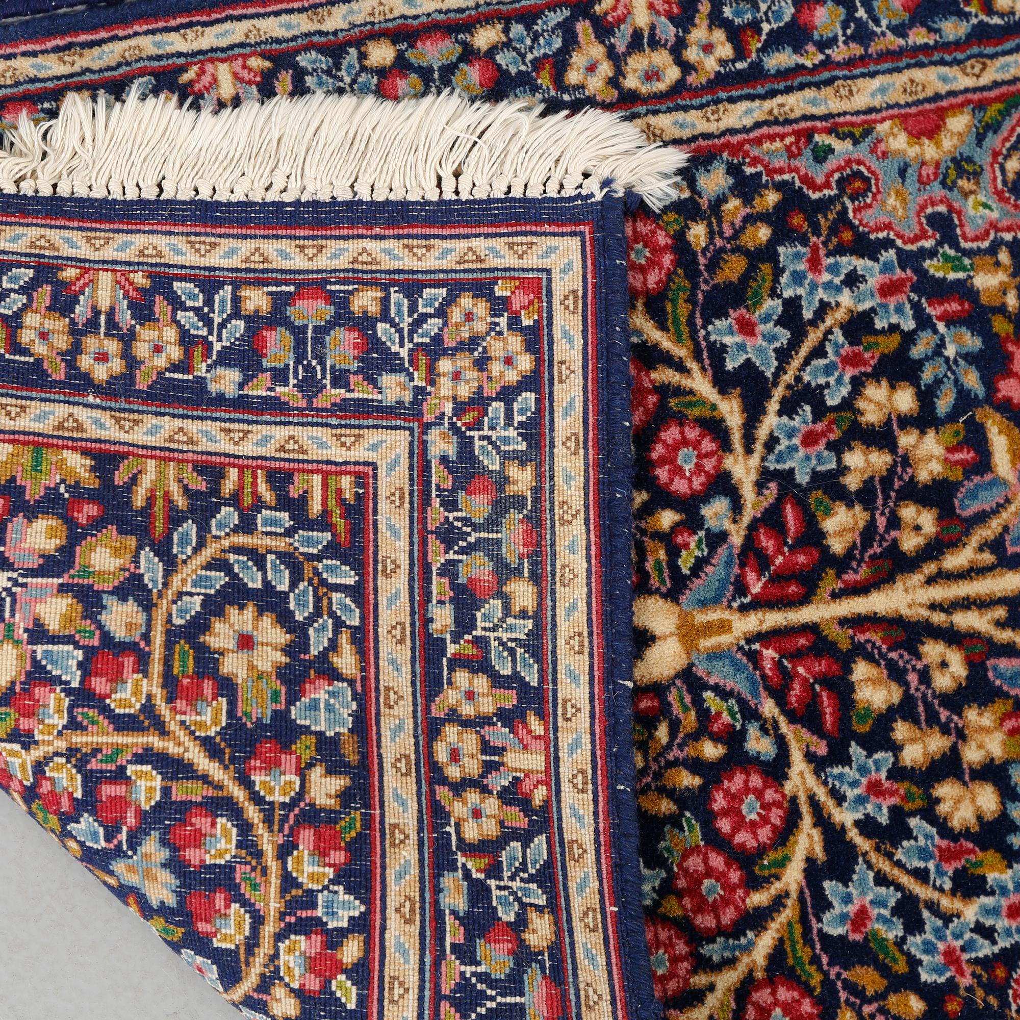 MATTOR, 2 st, Kirman, 1900-talets andra hälft, ca 120x60 cm.