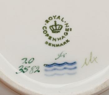 BONBONJÄR, porslin, Flora Danica, Royal Copenhagen.