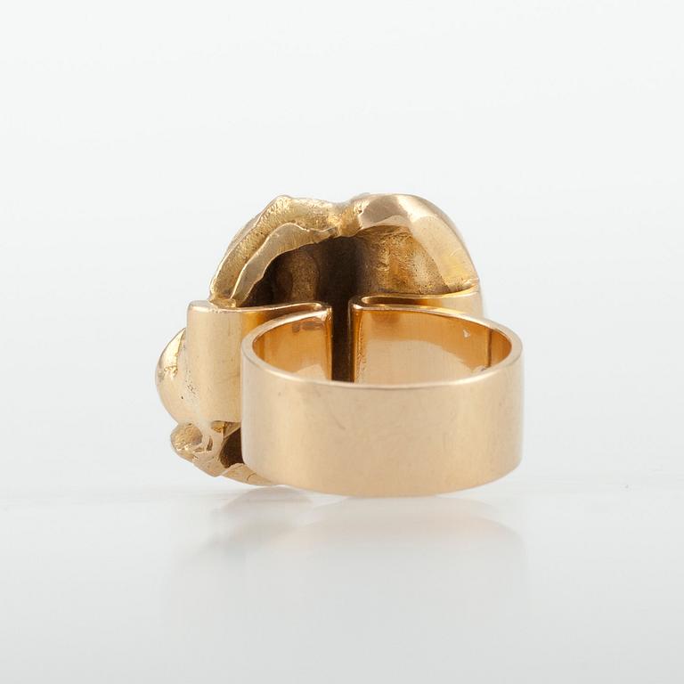 Björn Weckström, RING, 18K guld, "Kanjon" tre briljantslipade diamanter, sign. BW. Kruunu Koru 1966.