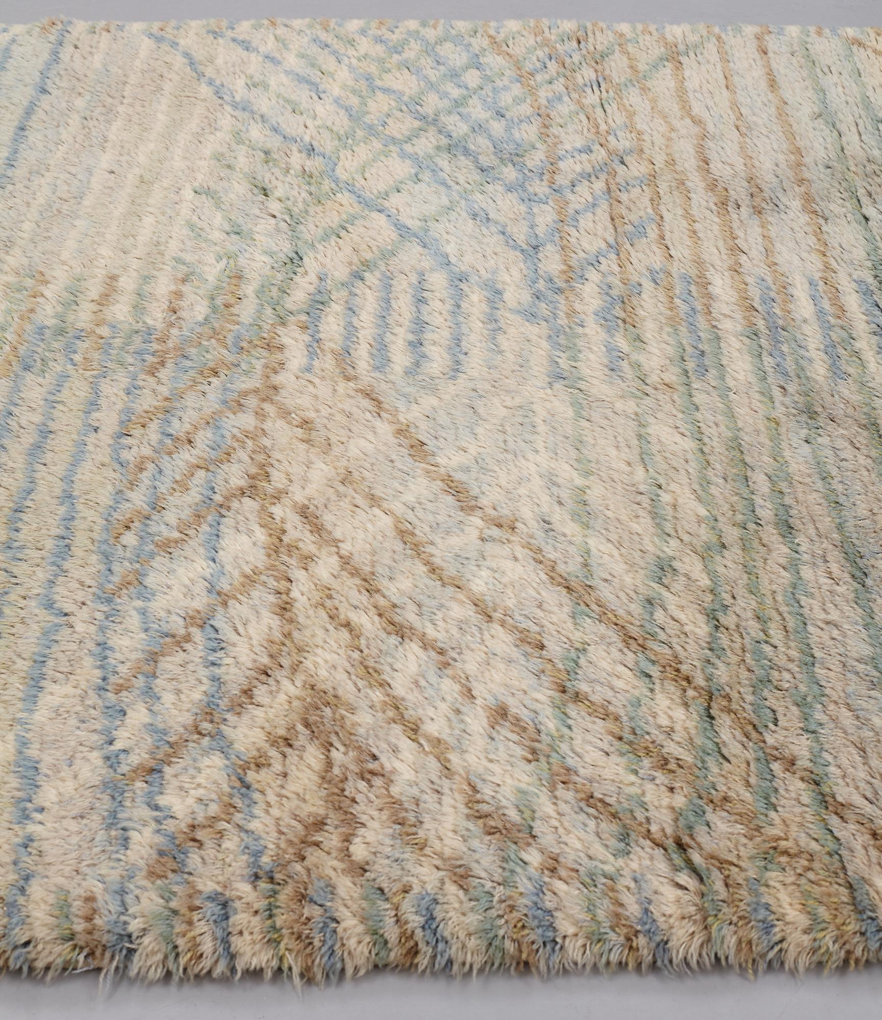 Barbro Nilsson, MATTO, "Marina, ljus", knotted pile, ca 227 x 151 cm, signed AB MMF BN.