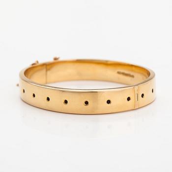 Kirsti Ilvessalo, An 18K gold and enamel bracelet. Westerback/Kalevala Koru, Helsinki 1959.