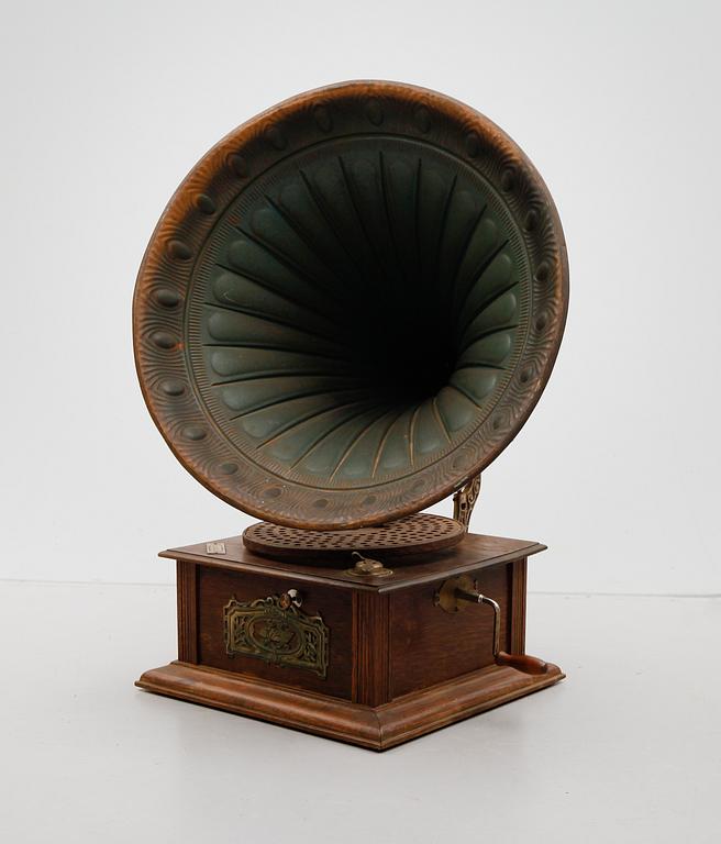 TRATTGRAMMOFON, tidigt 1900-tal.