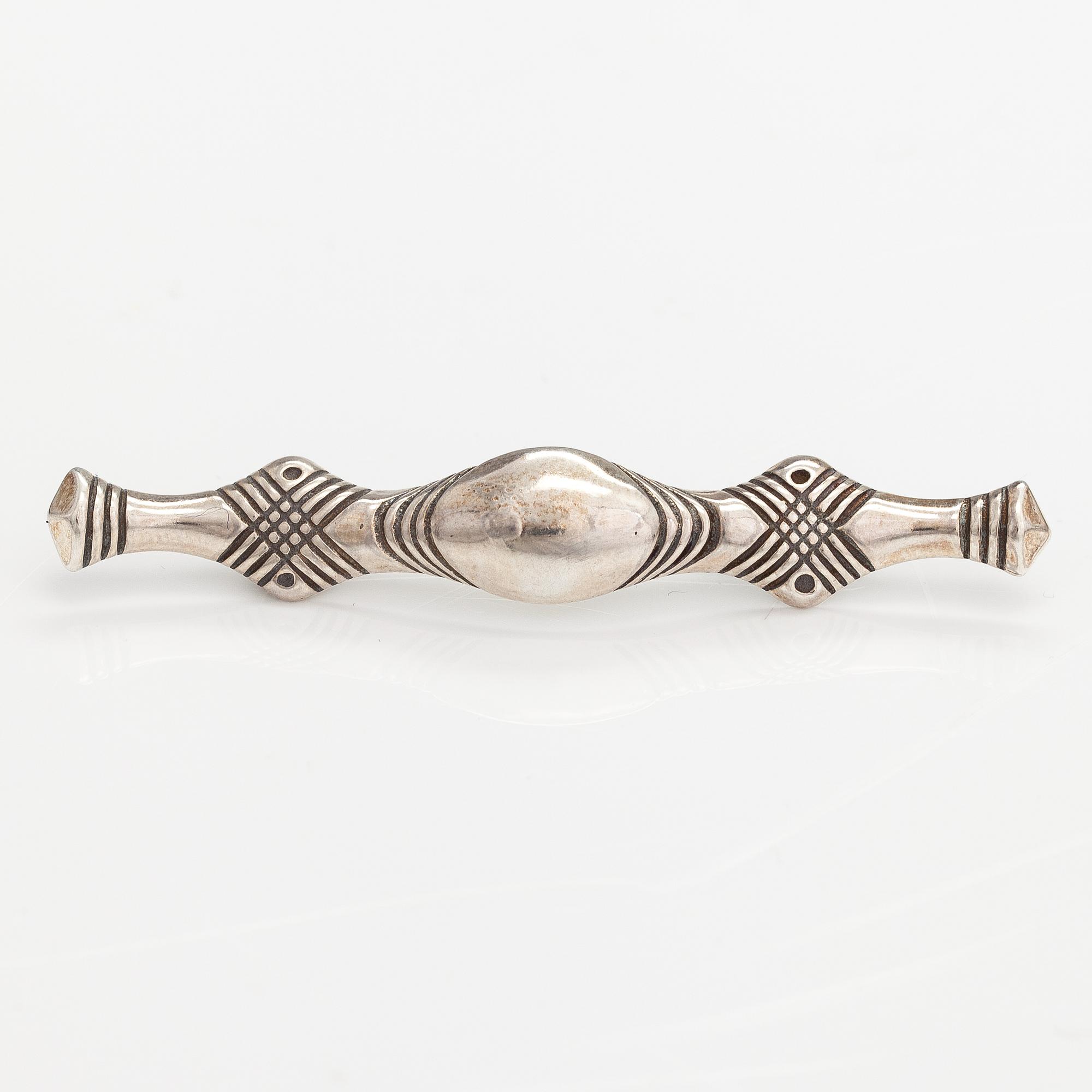 Brosch "Vörå-broschen", modell 926, sterlingsilver. Kalevala Koru 1990.