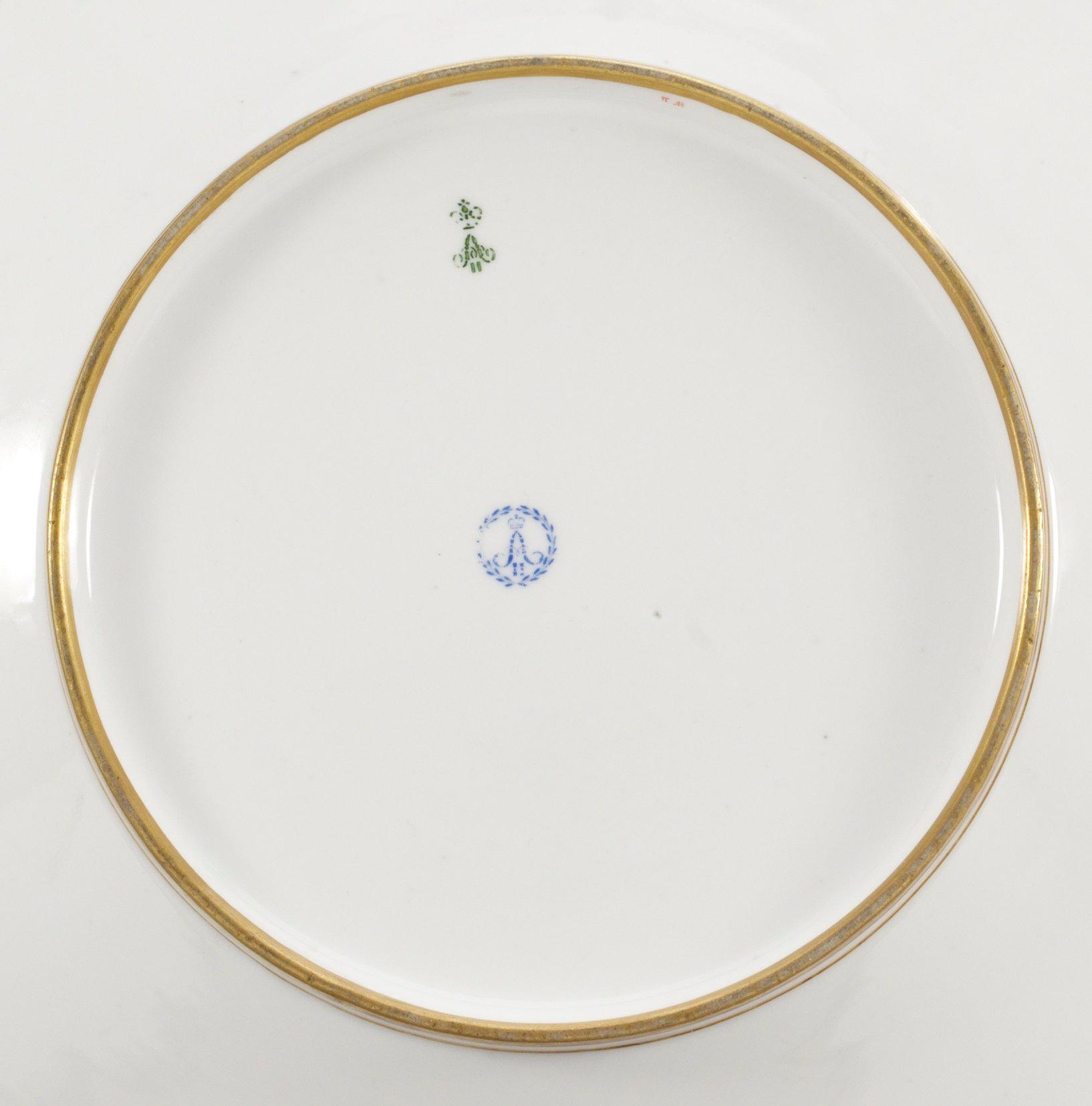 TALLRIK, porslin. Kejserliga porslinsmanufakturen, S:t Petersburg, Alexander II period (1855-81).