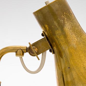 Paavo Tynell, a mid-20th century '9224' table lamp for Taito Finland.