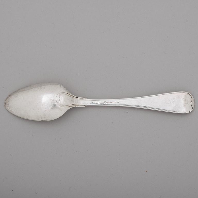 A Swedish 18th century set of 15 dessert-spoons, mark of Pehr Zethelius, Stockholm 1797.