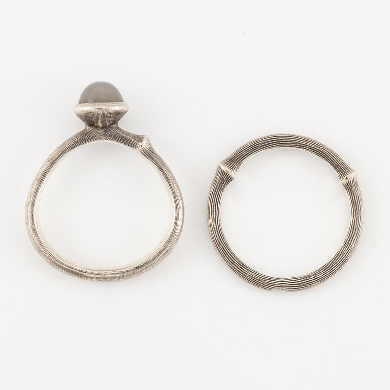 Ole Lynggaard, rings, 2 pcs, silver. With cabochon-cut grey moonstone.