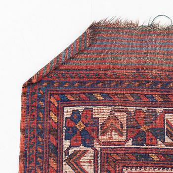 A Kashgai Shiraz carpet, c. 270 x 155 cm.