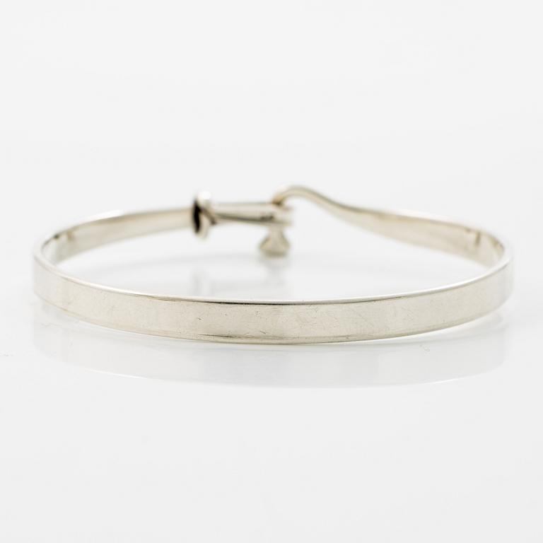 Vivianna Torun Bülow-Hübe, sterling silver bangle, for Georg Jensen.