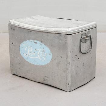 KYLLÅDA, "Pepsi-Cola", 1900-talets mitt.