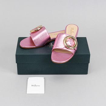 Mulberry, a pair of pinc metallic leather 'Opera Buckle Slide' sandals, size 39.
