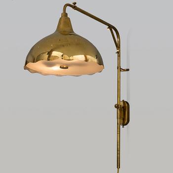 GUNNEL NYMAN, a mid 20th century wall light for Idman.