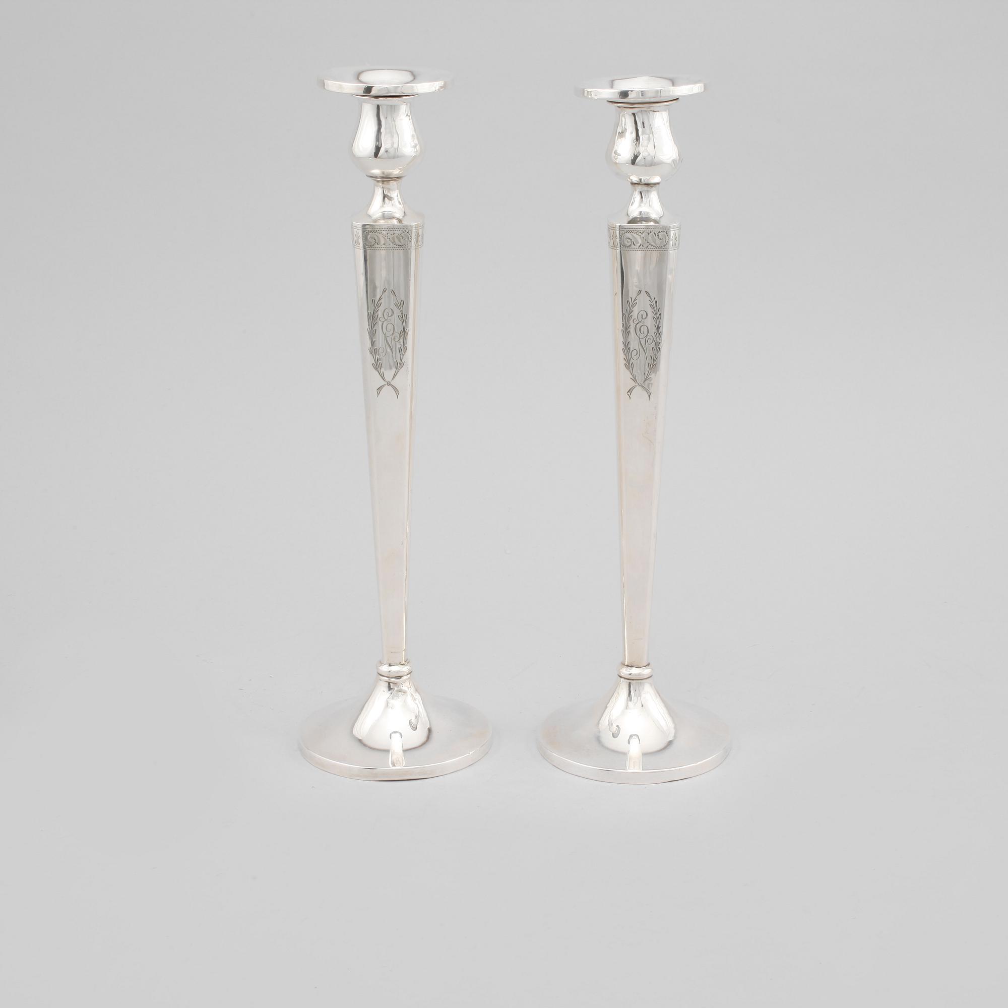 LJUSSTAKAR, ett par, sterlingsilver, 1900-talets andra hälft,