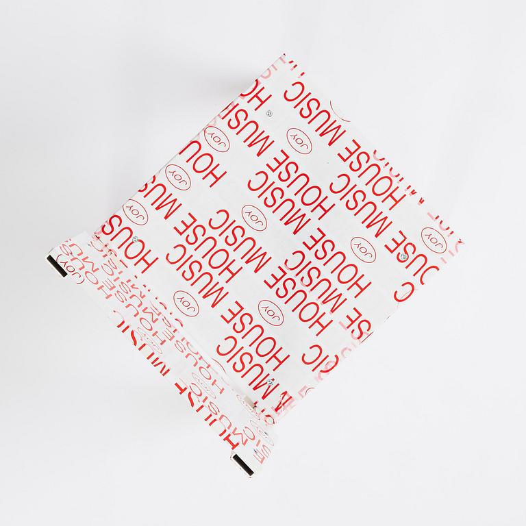 Fredrik Paulsen, a unique chair, "Chair One, Knuckles Chuckles", JOY, 2024.