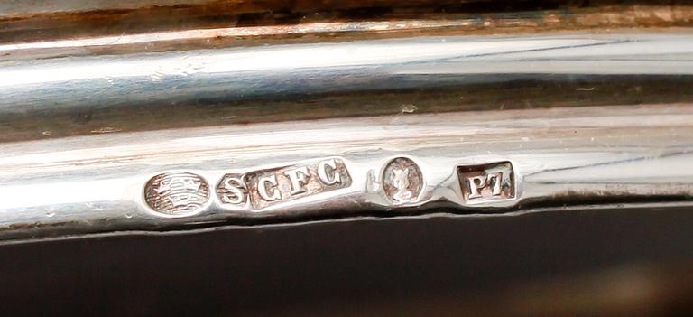 SKÅL, silver, Stockholm 1917. Vikt ca 429 g.