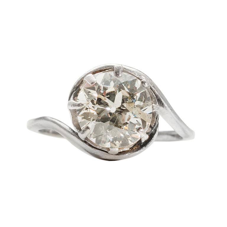 SORMUS, platinaa, vanhahiontainen timantti n. 2.5 ct. vivahtava/I. Koko 17. Paino 5,8 g.