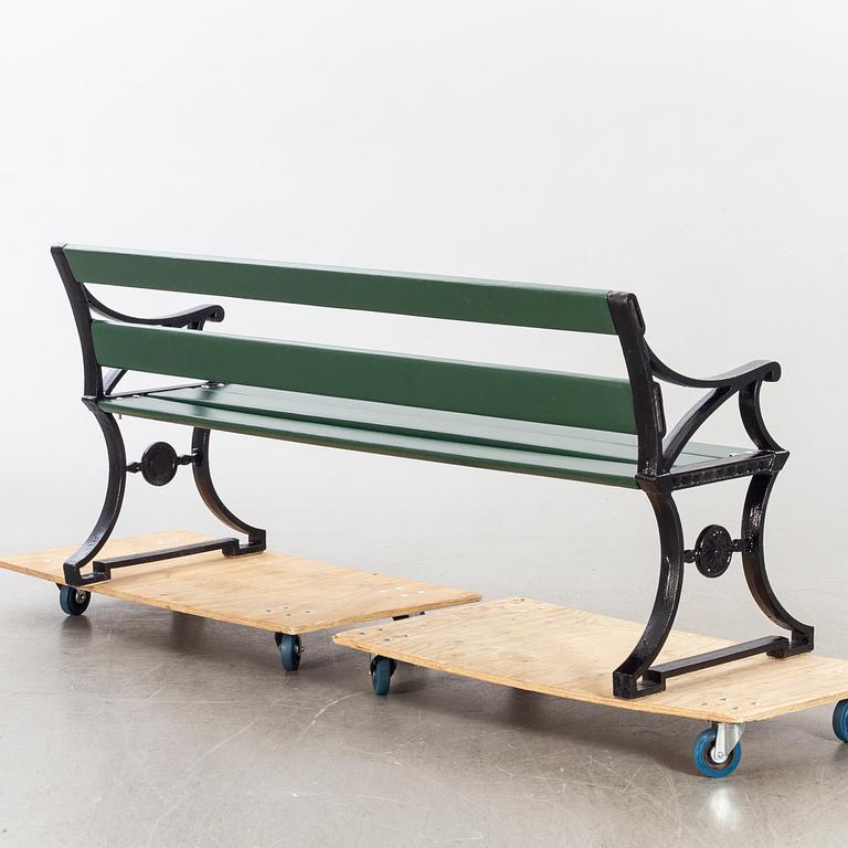 An parc bench by Folke Bensow for Näfveqvarn 'Trädgårdsmöbeln Näfveqvarn n:r 3'.