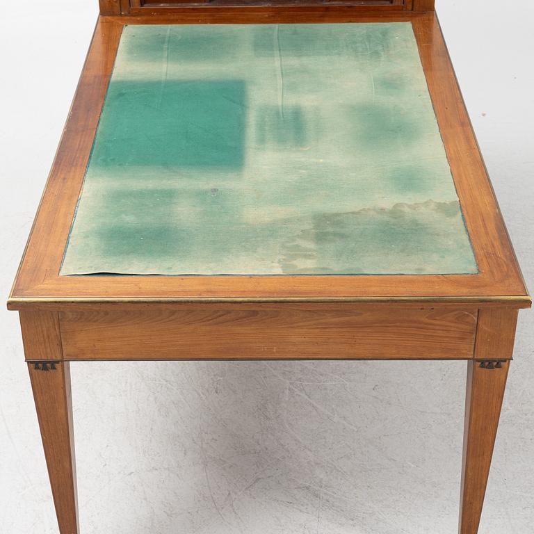 Skrivbord med uppsats, sengustaviansk stil, 1800-tal.