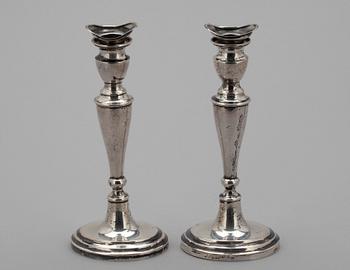 LJUSSTAKAR ett par, Tyskland 1900-tal. Importstämplad G.A. Amberg, Helsingfors 1931.