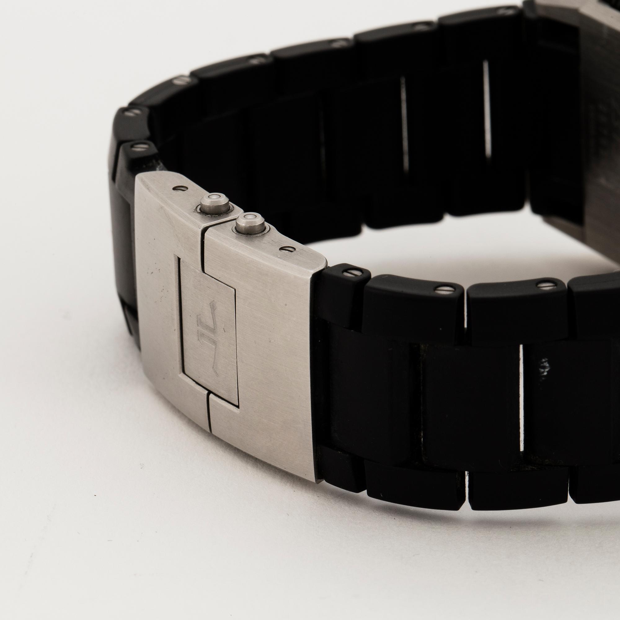 Jaeger-LeCoultre, Reverso, Squadro World Chrono Polo Field, rannekello, kronografi, 36,5 x 53 mm.