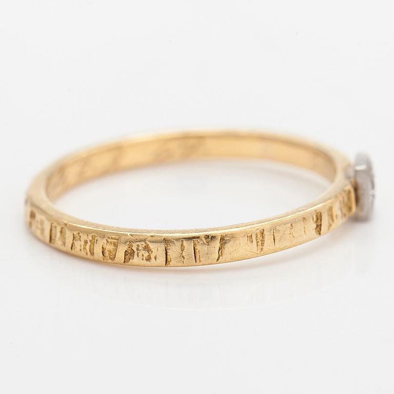 Björn Weckström, an 18K gold ring and diamond, Lapponia 1966.