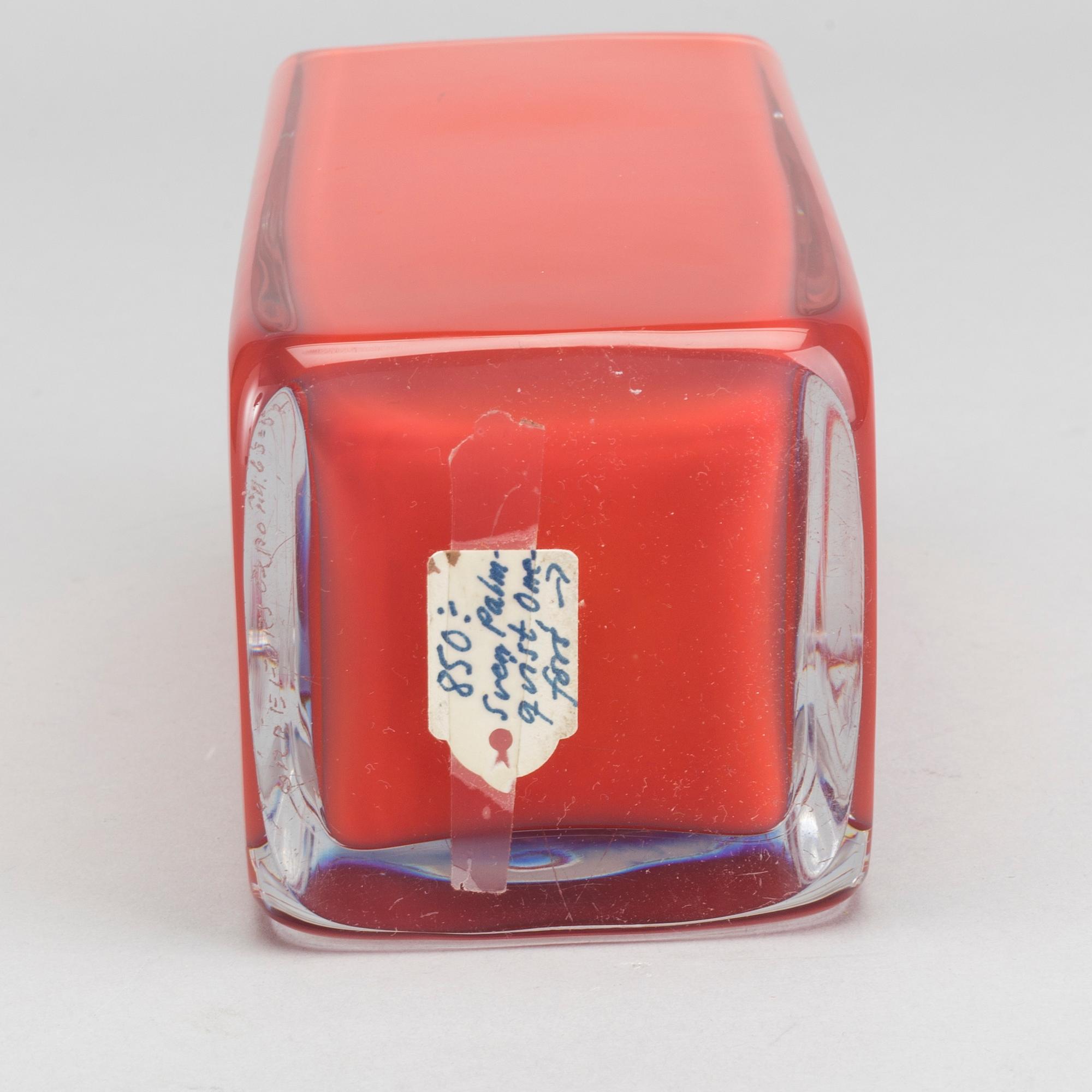 SVEN PALMQVIST, an Orrefors Expo glass vase.