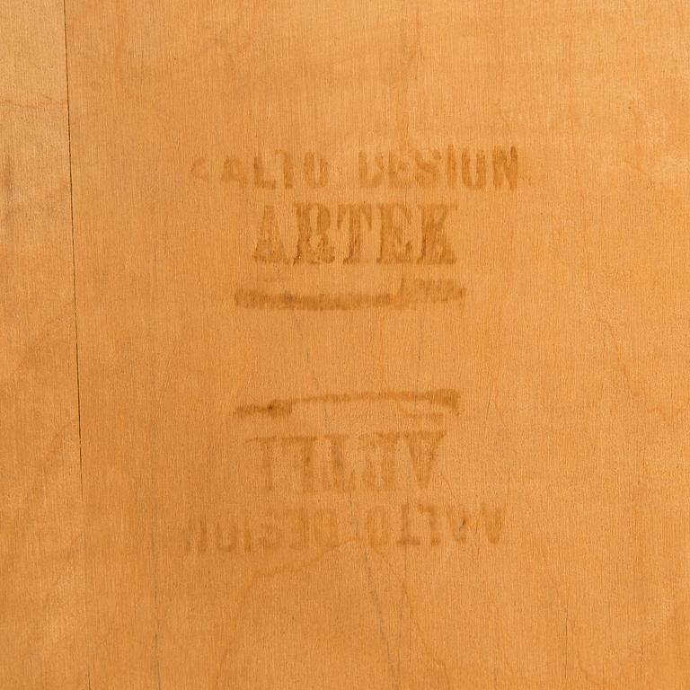 Aino Aalto, kirjahylly /kirjakaappi,  malli 408, O.Y. Huonekalu- ja Rakennustyötehdas A.B, 1950-luvun alku.