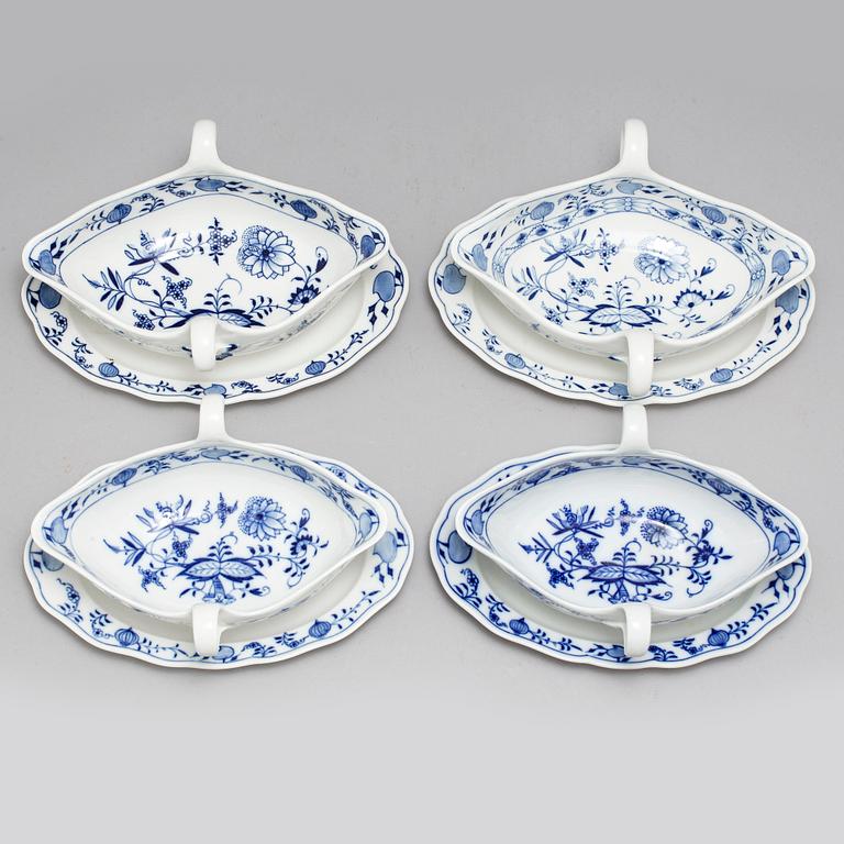 A part 'Blue Onion' pattern porcelain dinner service, Meissen, 20th century (119 pieces).