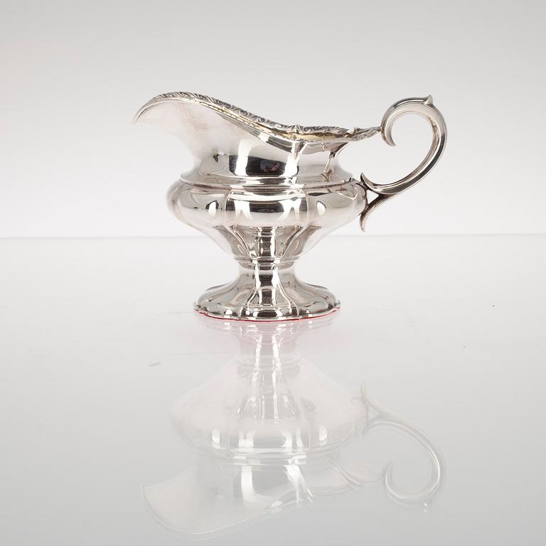 KAFFESERVIS, 3 delar, silver, rokoko stil, Suomen kultasepät, Åbo 1935-1936. Tot. vikt ca 1349 g.