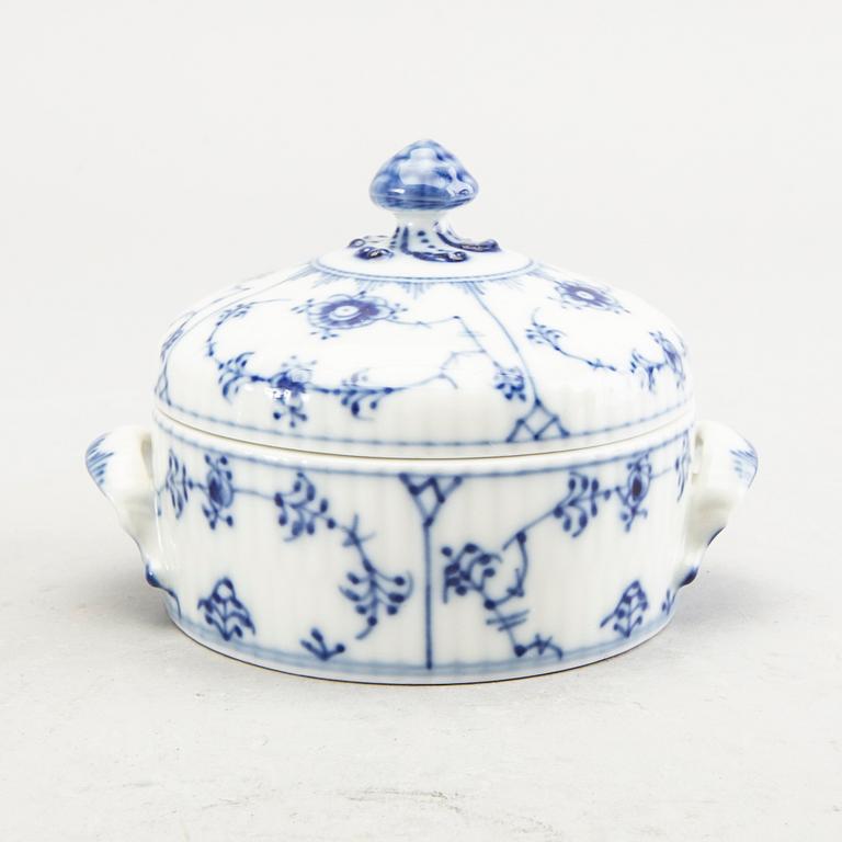 A Royal Copenhagen Musselmalet 74 pcs porcelain service alter part of the 20th century.