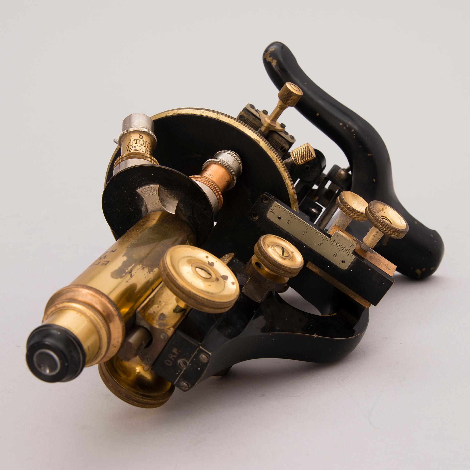An Ernst Leitz Wetzlar mid-1920s microscope. Marked 'No 244329