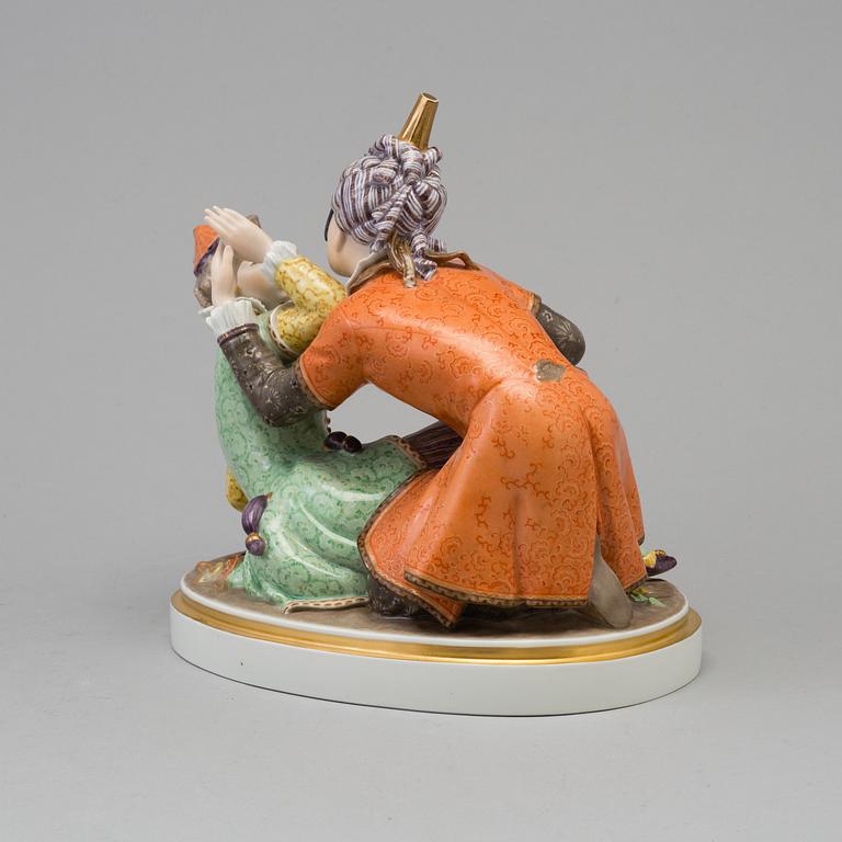 FIGURIN, porslin. "Ali & Peribanu", Royal Copenhagen, Gerhard Henning, Danmark, 1930.