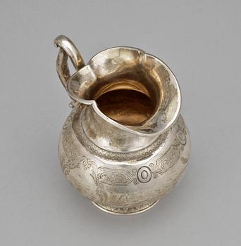 GRÄDDKANNA, silver, trol V. Christiensen, kontrollstämpel Simon Groth, Köpenhamn, Danmark, 1872. Tot vikt ca 231 g.