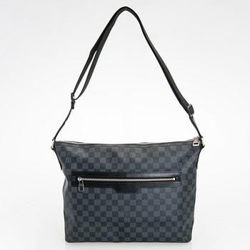 Louis Vuitton, "Mick MM", väska.