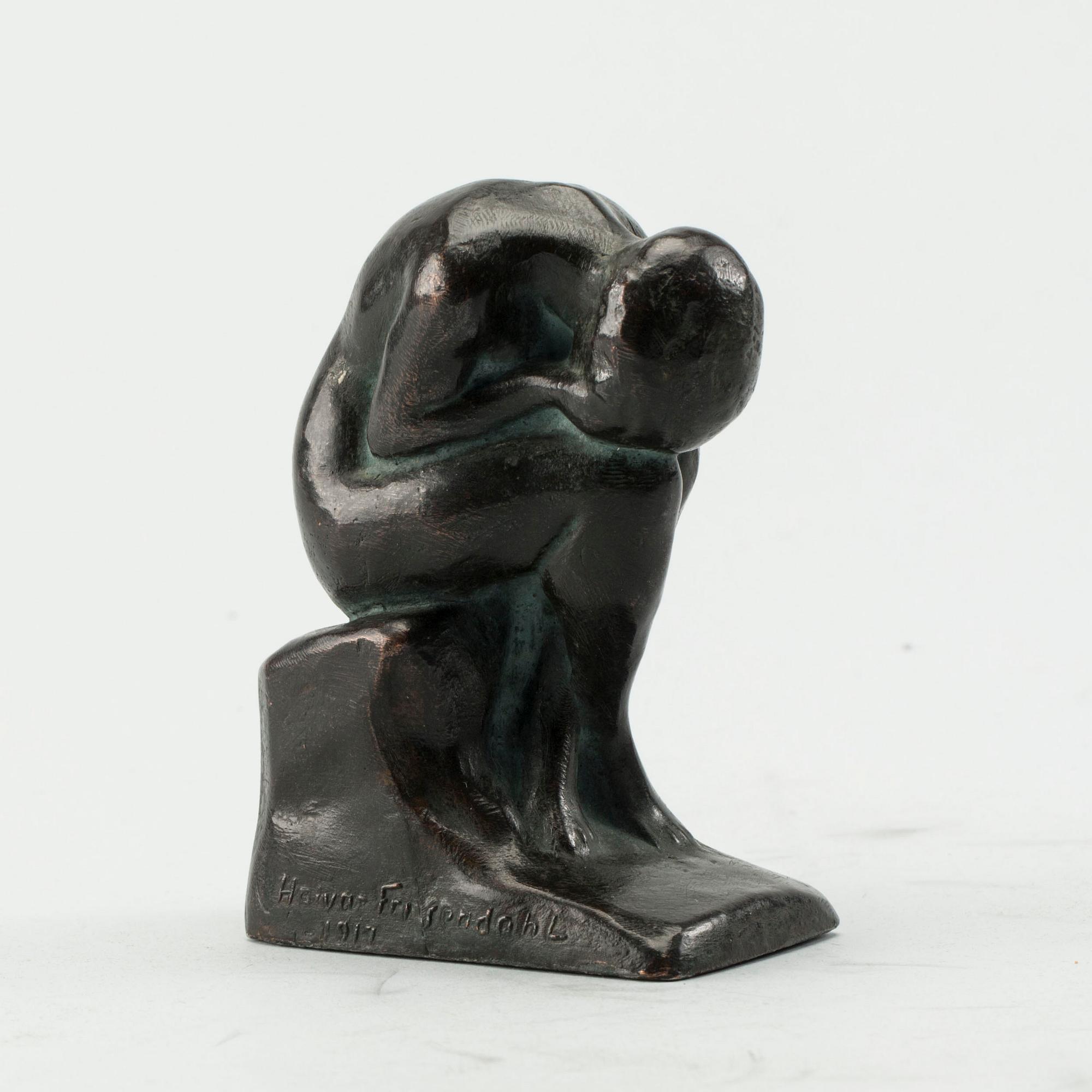 HALVAR FRISENDAHL, skulptur, mörkpatinerad brons, signerad och daterad 1917.