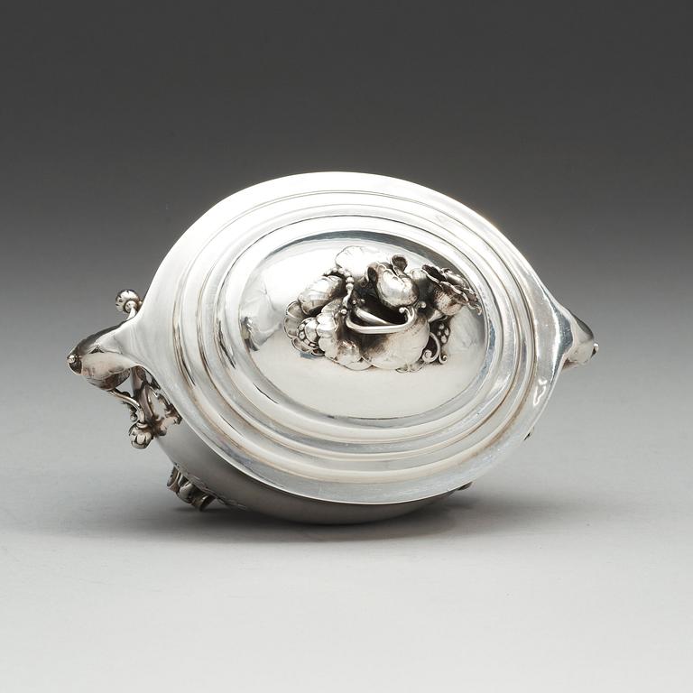 GEORG JENSEN, bonbonnière, Köpenhamn, Jensen & Wendel 1945-51, sterling,