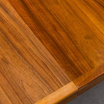 BERTIL FRIDHAGEN, A walnut veneered dining table from Bodafors, 1963.