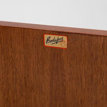 Bertil Fridhagen, sideboard, "Edvard", Svenska Möbelfabrikerna, Bodafors, omkring 1900-talets mitt.