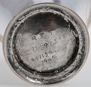 BÄGARE, silver, Bengt Collin, verksam 1699-1755 i Uppsala. Vikt ca 350 gram.