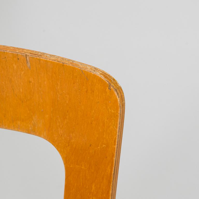 Alvar Aalto, a pair of  'A65' chairs for O.Y. Huonekalu- ja Rakennustyötehdas A.B. early 1940s.