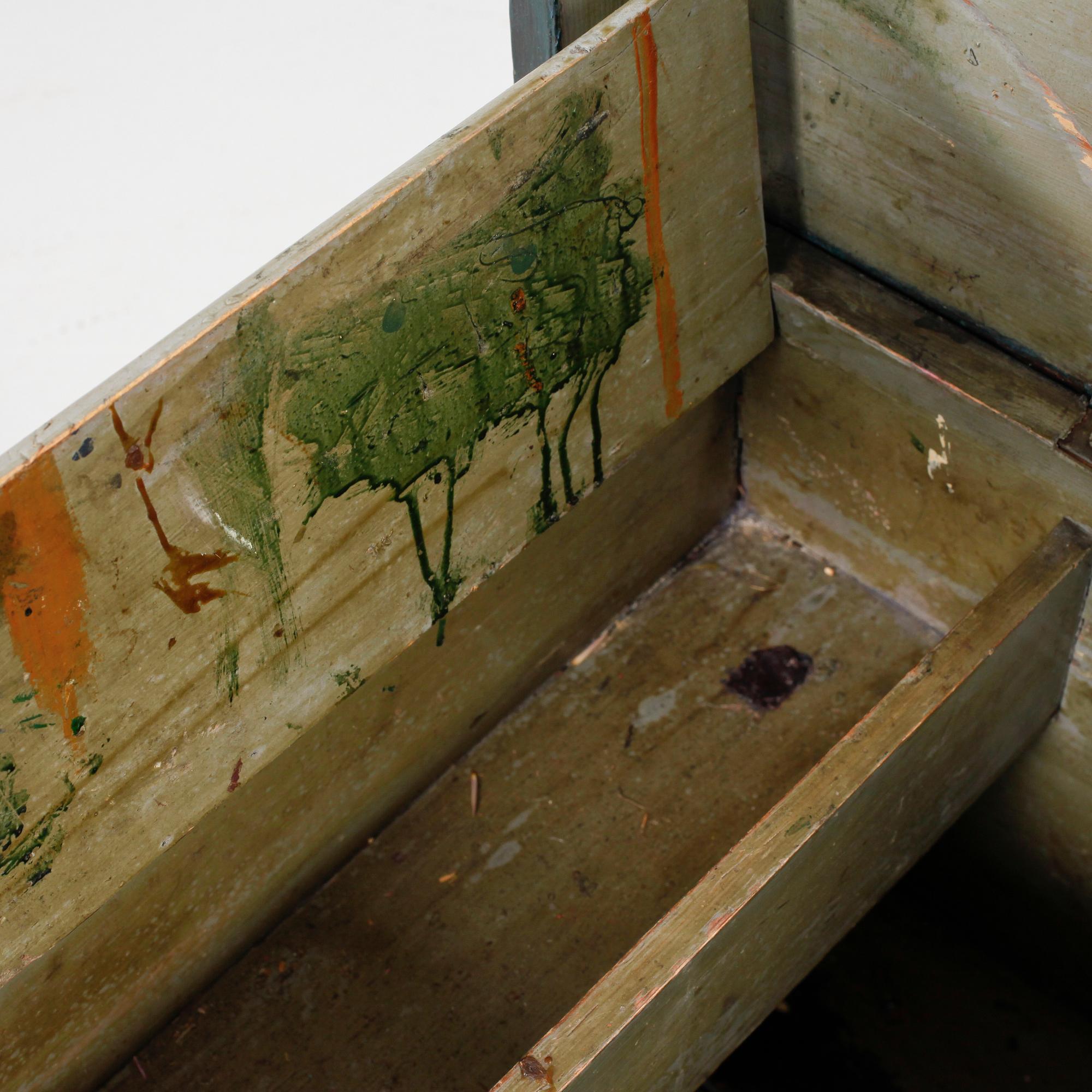 A seamans chest, made around year 1900.