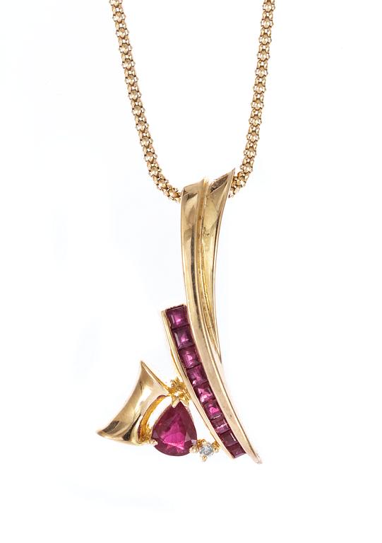 PENDANT, set with rubies and diamond.