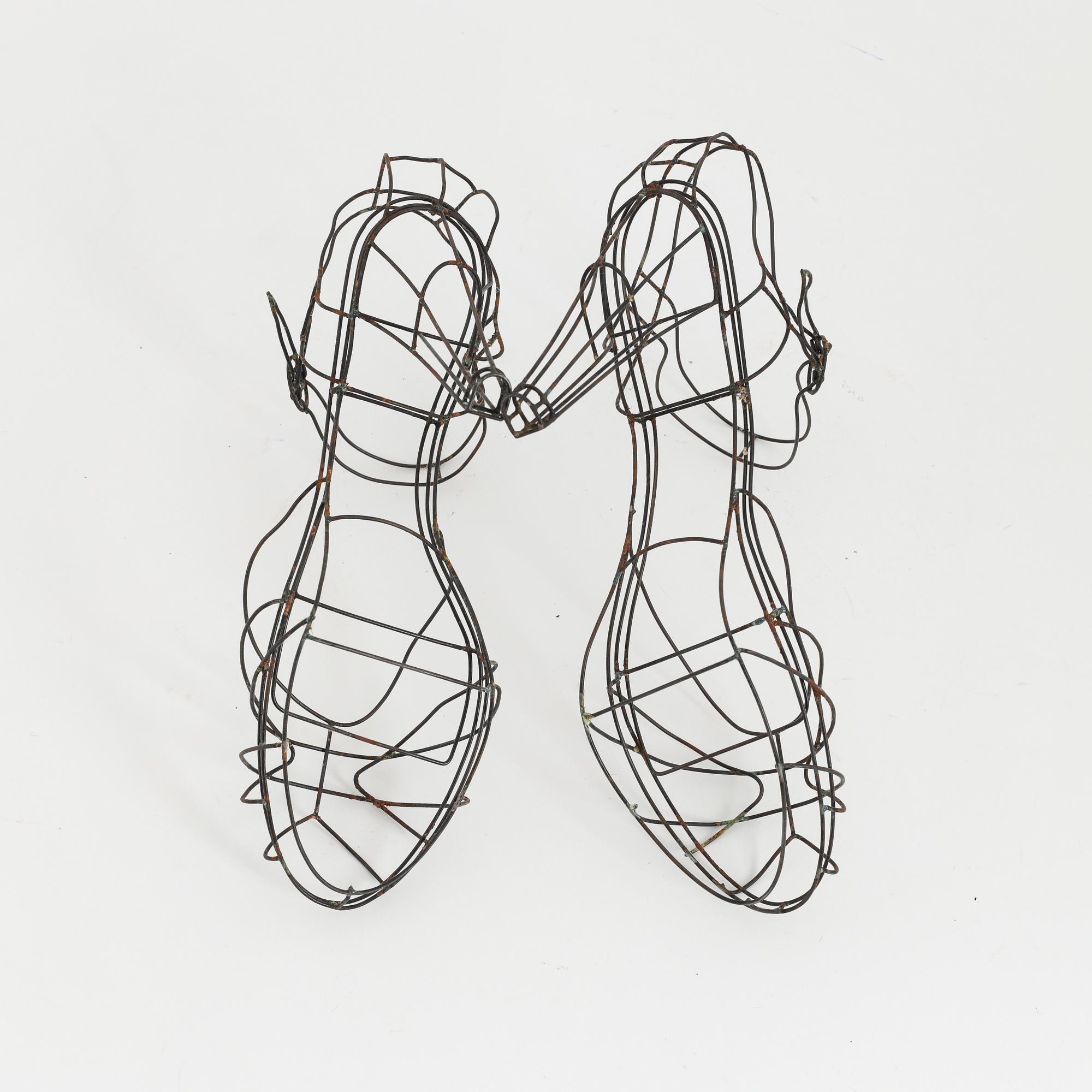 Thomas Raschke, metal wire, unique, 2015.