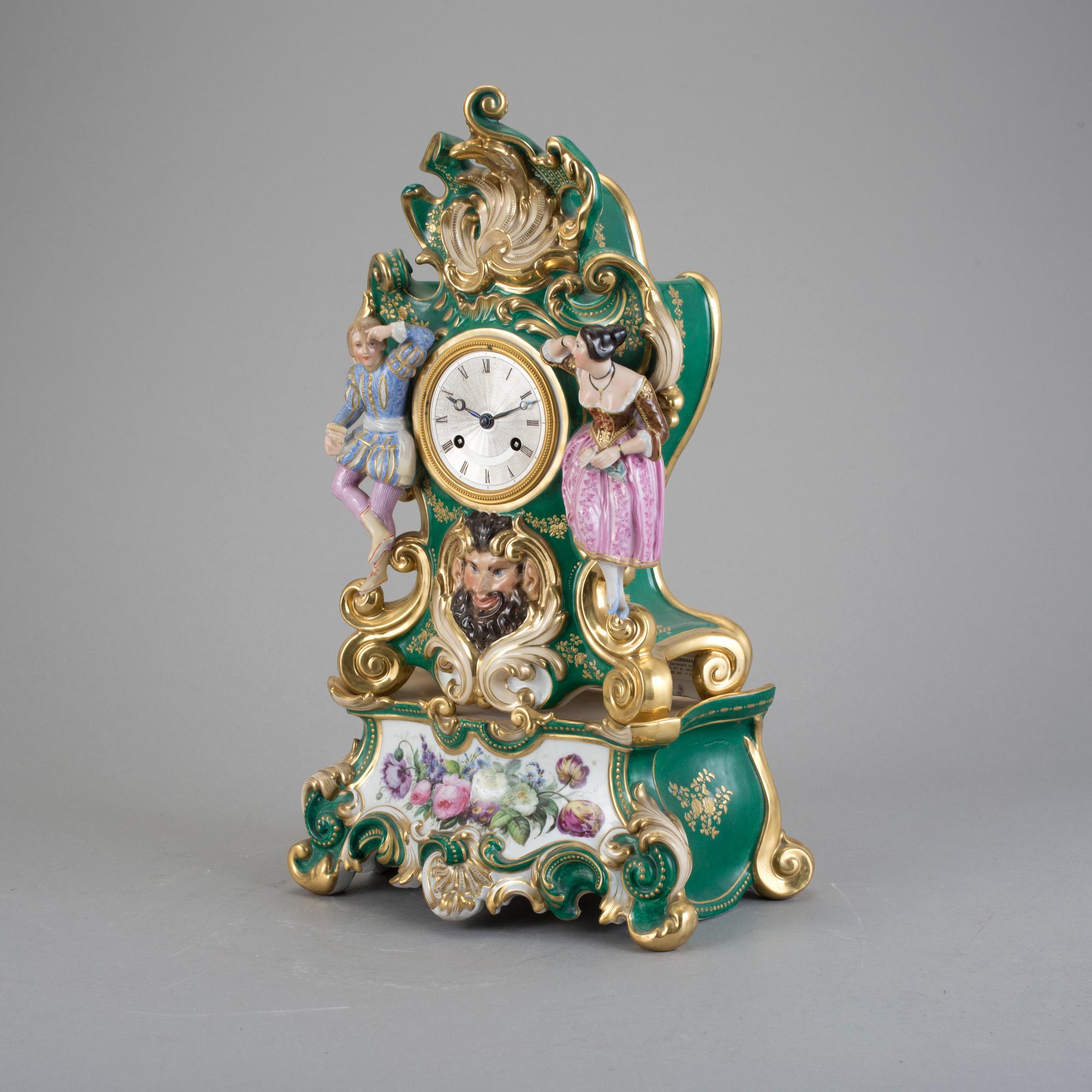 BORDSPENDYL, porslin, nyrokoko, 1800-tal.