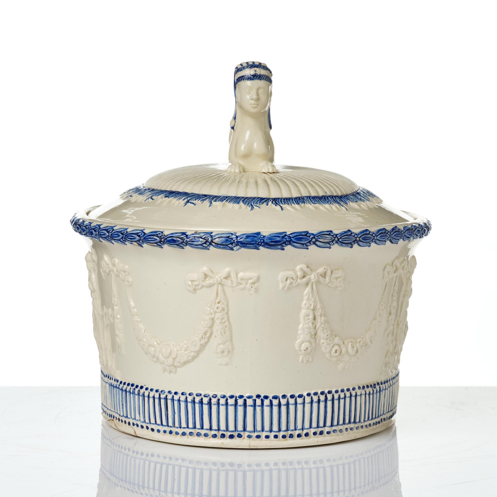 Pastejform, flintgods, Empire, Rörstrand, 1800-talets början.